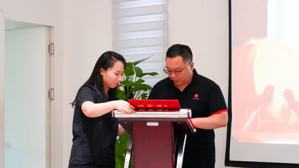 提质效?开新局 | 利来官网物流2025年度年中会议圆满召开